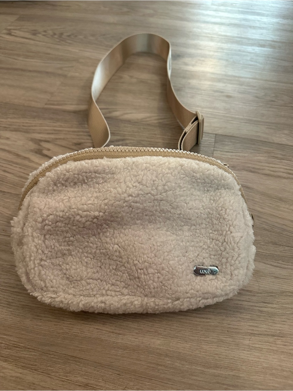 Lolë Sherpa Belt Bag
